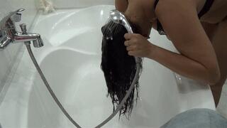 HAIR WASHING (b)