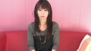 Gorgeous Japanese slut loves to play with her wet pussy