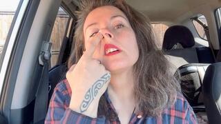cleaning nose in the car mov