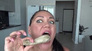 EATING CHIKEN, CRUSH THE BONES (e)