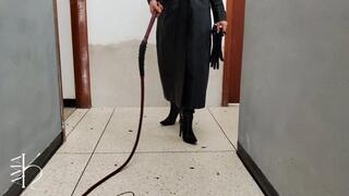 KFAE Ama K the Queen of the Zenith Bullwhip