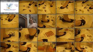 Food Crush in leather ballet flats