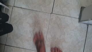 4K FootPlay ToePlay Tiny people Trapped on Giantesses long Toes 1st person view