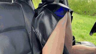 Jeanette stuck in carSD