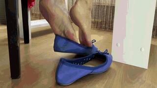 Jeannette's morning coffee and her blue ballet shoesMP4
