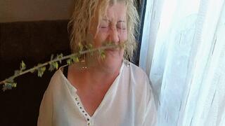 Your sneezing turns me on so much WMV