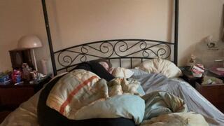 VioletRainn Wakes Up Phoenixxx With Tickles