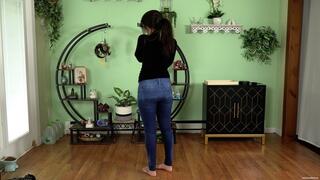 I Can Only Think About Peeing (WMV 1080p) - Jasmine St James