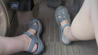 Fifi pedal pumping in Keen rose sandals in public parking lot