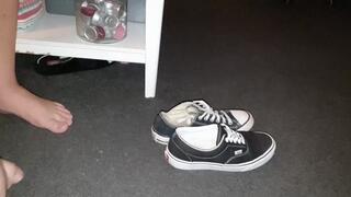 Chucks Vans Trample and Sockjob with extreme Happy End - 5