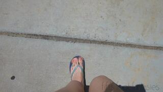 Fifi trying to leave the store cranking her sedan and begging it to start replay