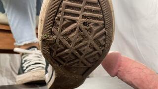 A Shoejob in Dirty Converse Chucks sneakers - Cbt and Spitting in Tramplegirls well worn and very dirty sneakers - slavecam only - 4K