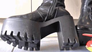 Aircrafts under cruel Boots