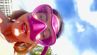 Hot tub with purple dive mad-exercise and mask fill