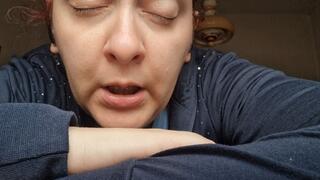 Hardcore allergic sneezing 720HD