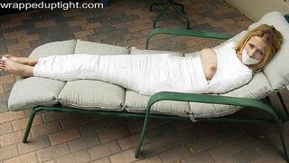 Hot Starlet Madison Moore Is Wrapped Up Outside Amongst Nature!