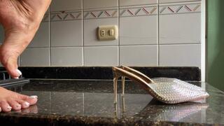 Mia Soles Giantess Goddess dirty feet