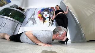 Natalia Leggings A Crop Top & High Heels FLOOR CAM