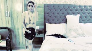 Alien Step Mommy - Under Control of Magical Remote - SD