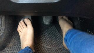 miss minnie loves to feel the pedal under her bare feet