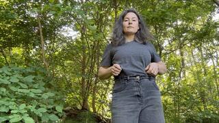 outdoor belly showing