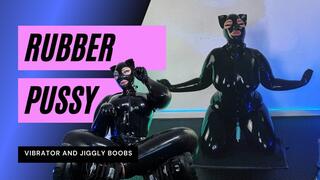 Sexy Kitty rubbing her Pussy (catwoman)