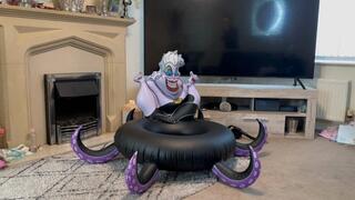 Sit Popping Rare Disney ring