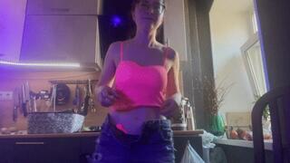 Emma draws on her beautiful breasts, party art