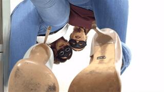 Trampling competition - who's going to make you suffer more?