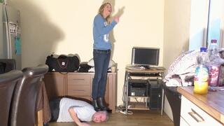 Chelsea's Super Hard Head Trampling Boots (4K)