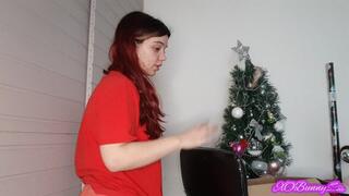 Putting Christmas tree off and farts