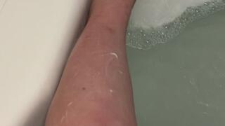 BubbleBath Leg Shaving