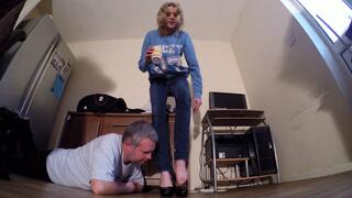 Chelsea Platform Shoes Head Crushing (4K)