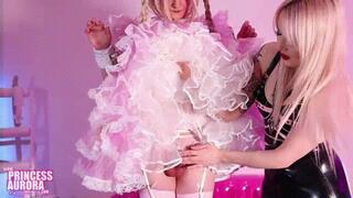 Prissy sissy Dolly - Locked in frills