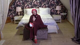 SHY MODEL IN ABAYA FOR THE ADULT INDUSTRY - PART 1