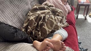 Sleepy goddess feet