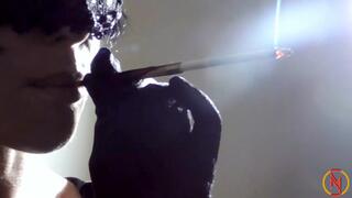 Smoking Vogue Superslims with long holder