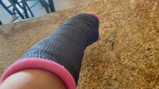 New tight black and pink short arm cast