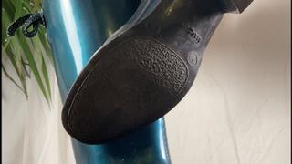 A Shoejob in rain boots - Bootjob and CBT in heeled Marc Jacob rubber boots - multi - 4k
