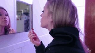 Giantess Puts On Lipstick and Devours You WMV (SD)