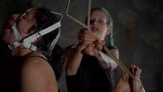 Abril Luna Bondage · 4K