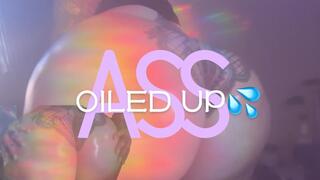 Naked & Oiled Up Ass