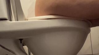 excretion and piss fat legs