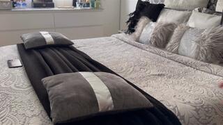 Amazing beautiful ass in leggings and big farts