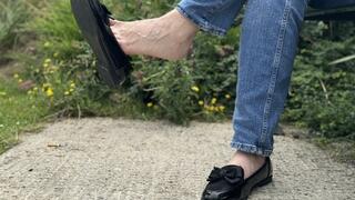 Afternoon of public dangling and shoeplay in the park in flat shoes