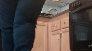 Kitchen Scratching