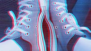 Converse and Barefeet