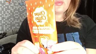 BLOW BUBLE GUM and show dirty feet