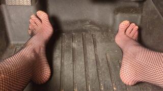 Fifi pedal pumping in sedan wearing fishnets replay