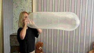 Jeanette and the condom XXL WMV